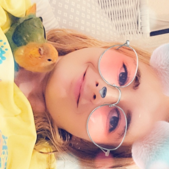 Meet your Posher, Anna - Picture 1 of 1